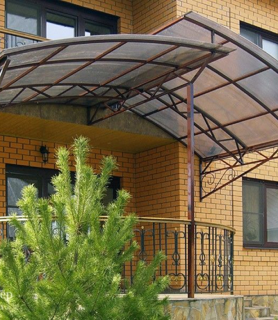 Изготовление и монтаж входных групп и навесов